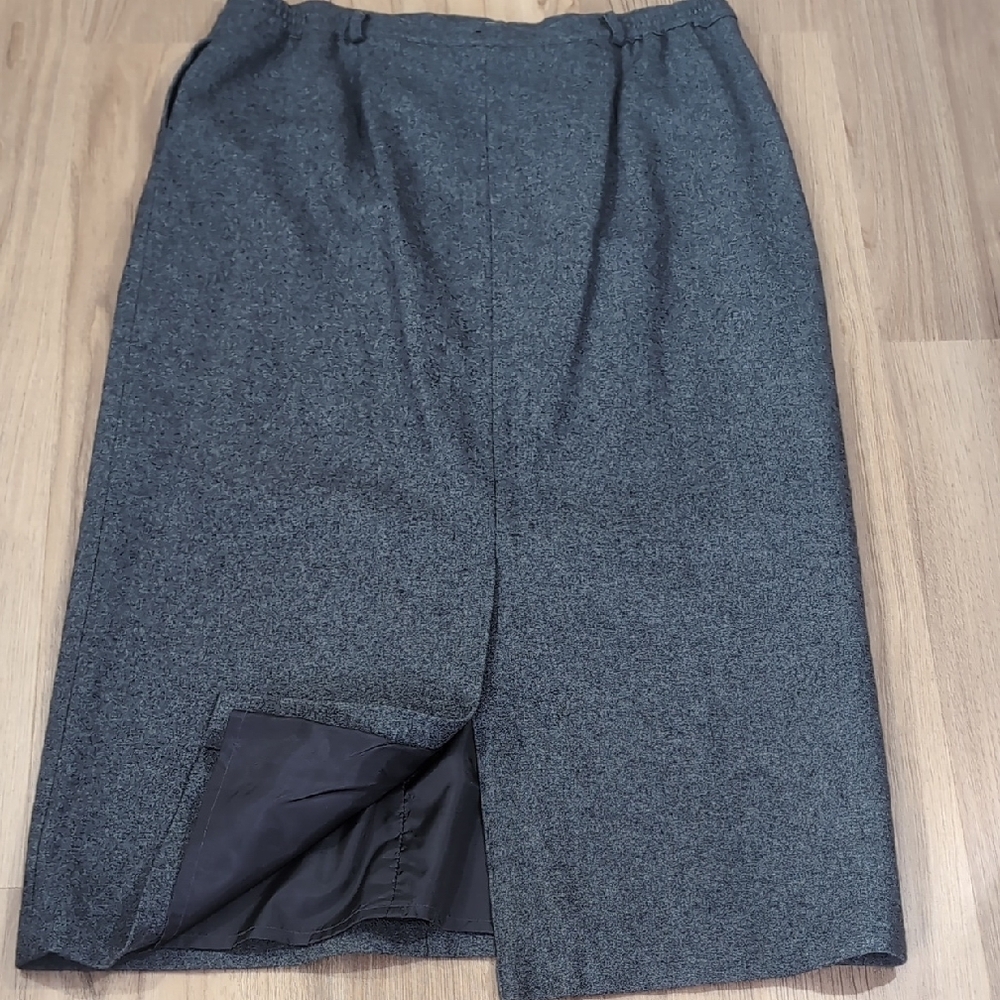 Sag Harbor Gray Wool Blend Women's Skirt - Picture 5 of 5